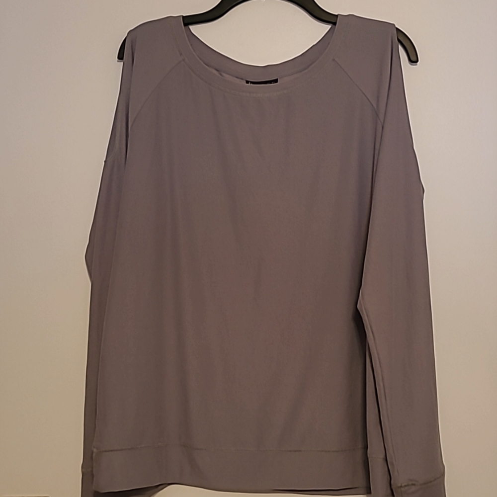 Collection by Bobeau green cold shoulder soft blouse L